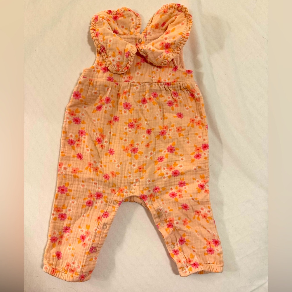 Adorable Peach and Pink Floral Baby Girl Romper ⭐️3 for $20⭐️